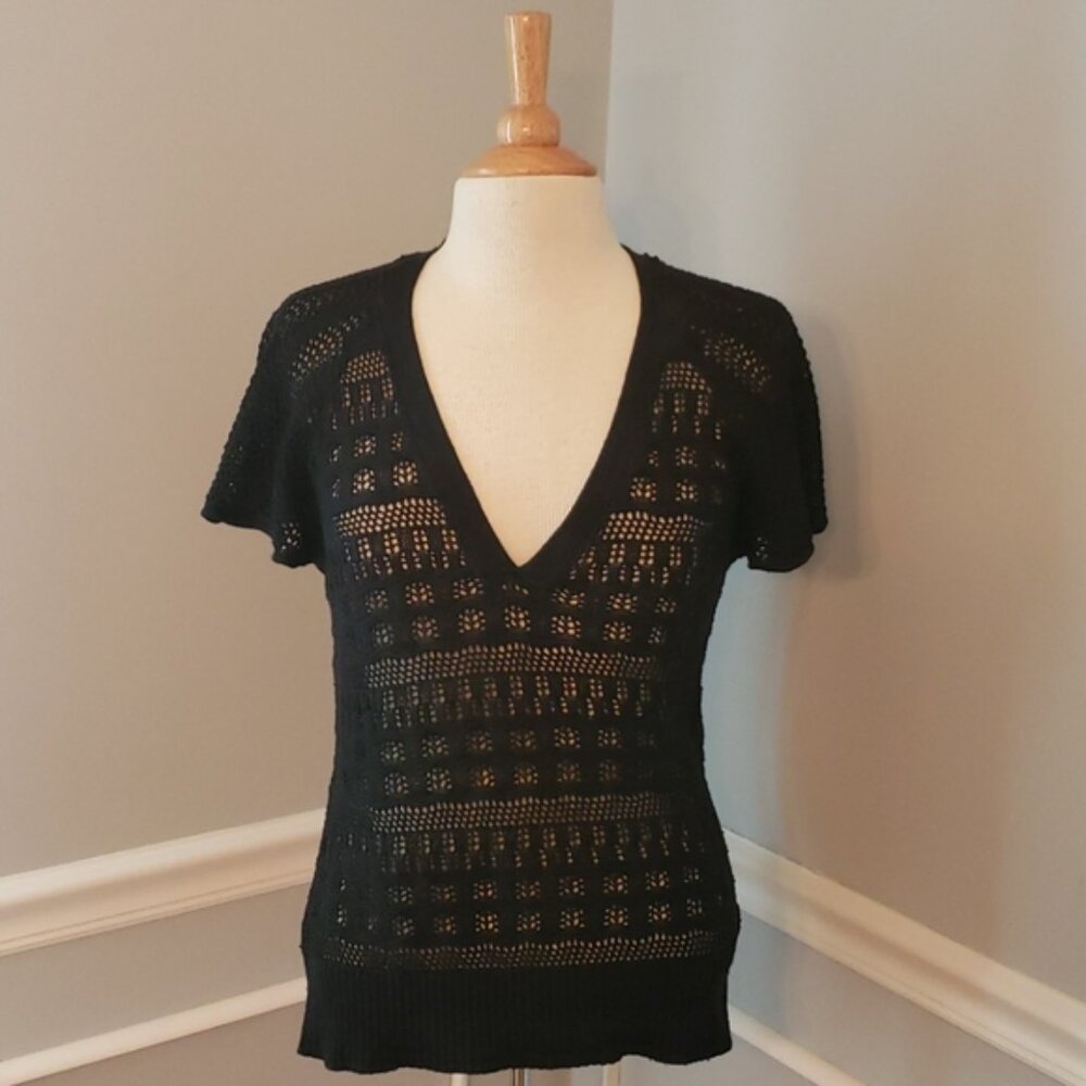 LOFT Black Pointelle Scallop Flutter Short Sleeve Plunge V-Neck Sweater Top M‎